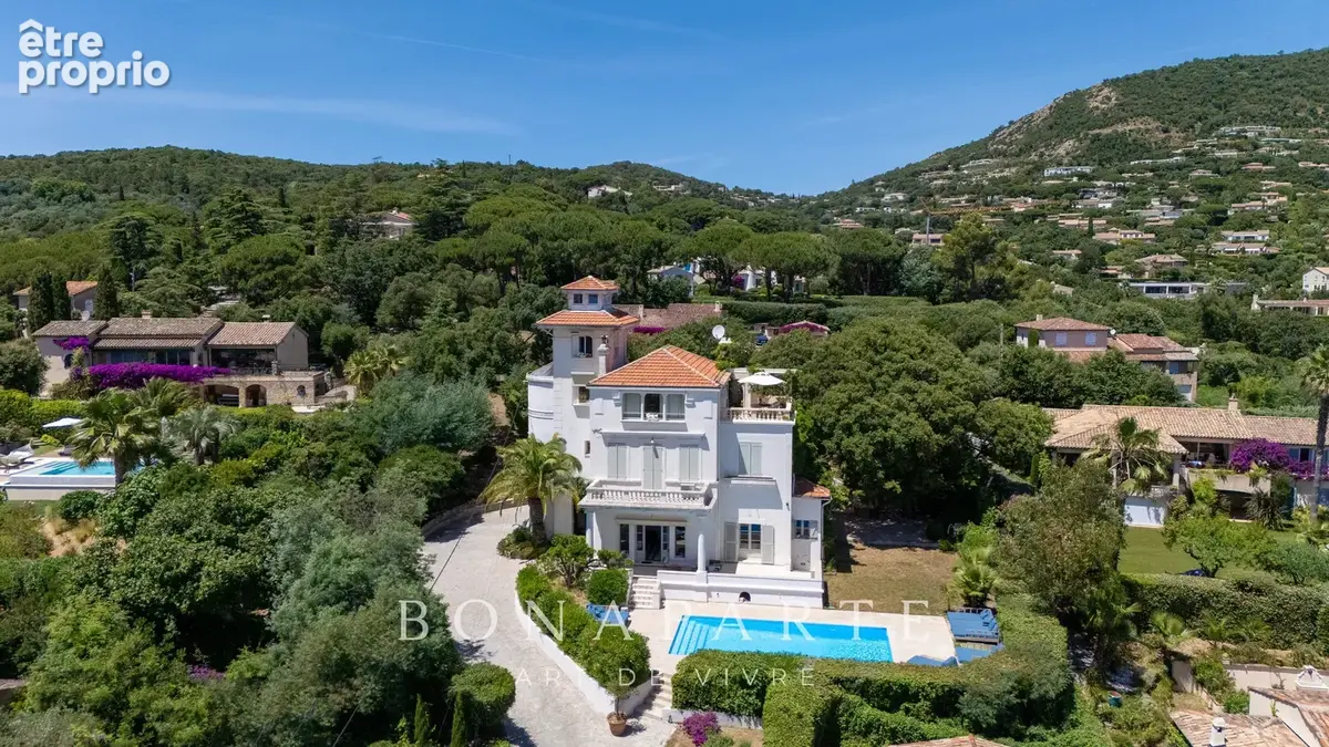 GRIMAUD - Propriété style Belle Epoque - Vue mer face à Saint-Tropez - photo 3