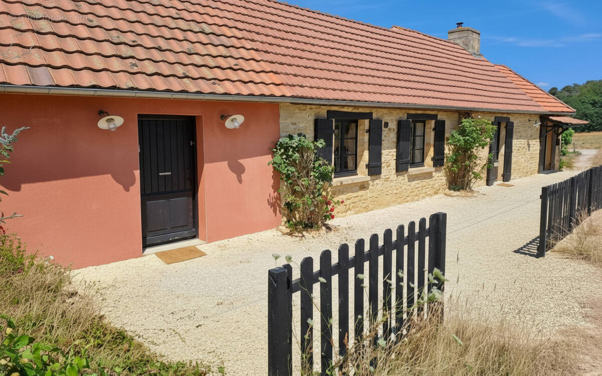 Maison à MARCILLAC-SAINT-QUENTIN