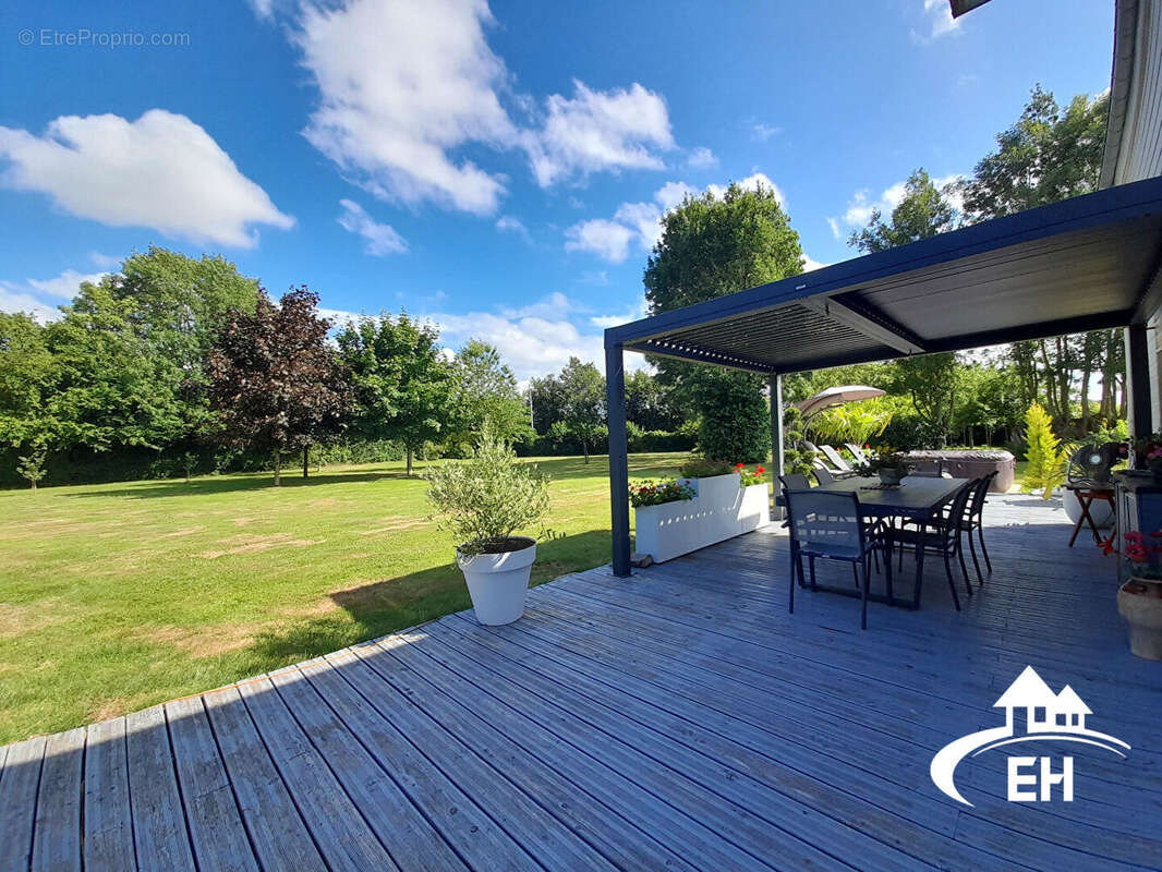 A vendre - maison de 72 m² - terrain de 2880 m² - photo 8