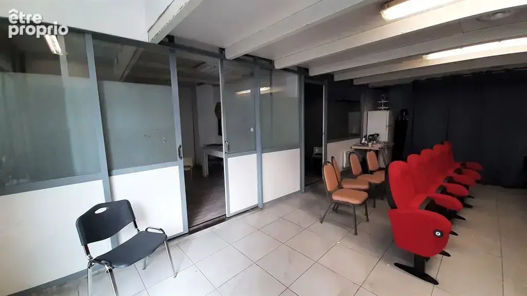 Local commercial 125 m² pour toutes activites commerciales, liberales, artisanat ou stockage - photo 4