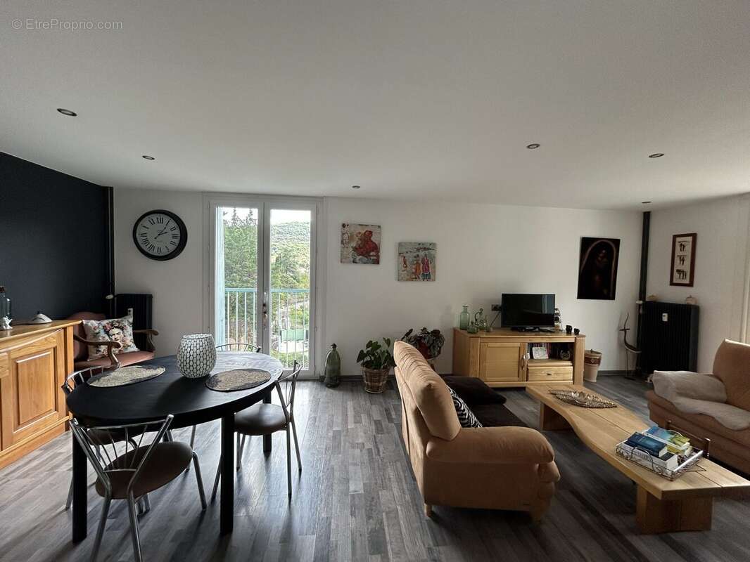 Appartement à PRIVAS