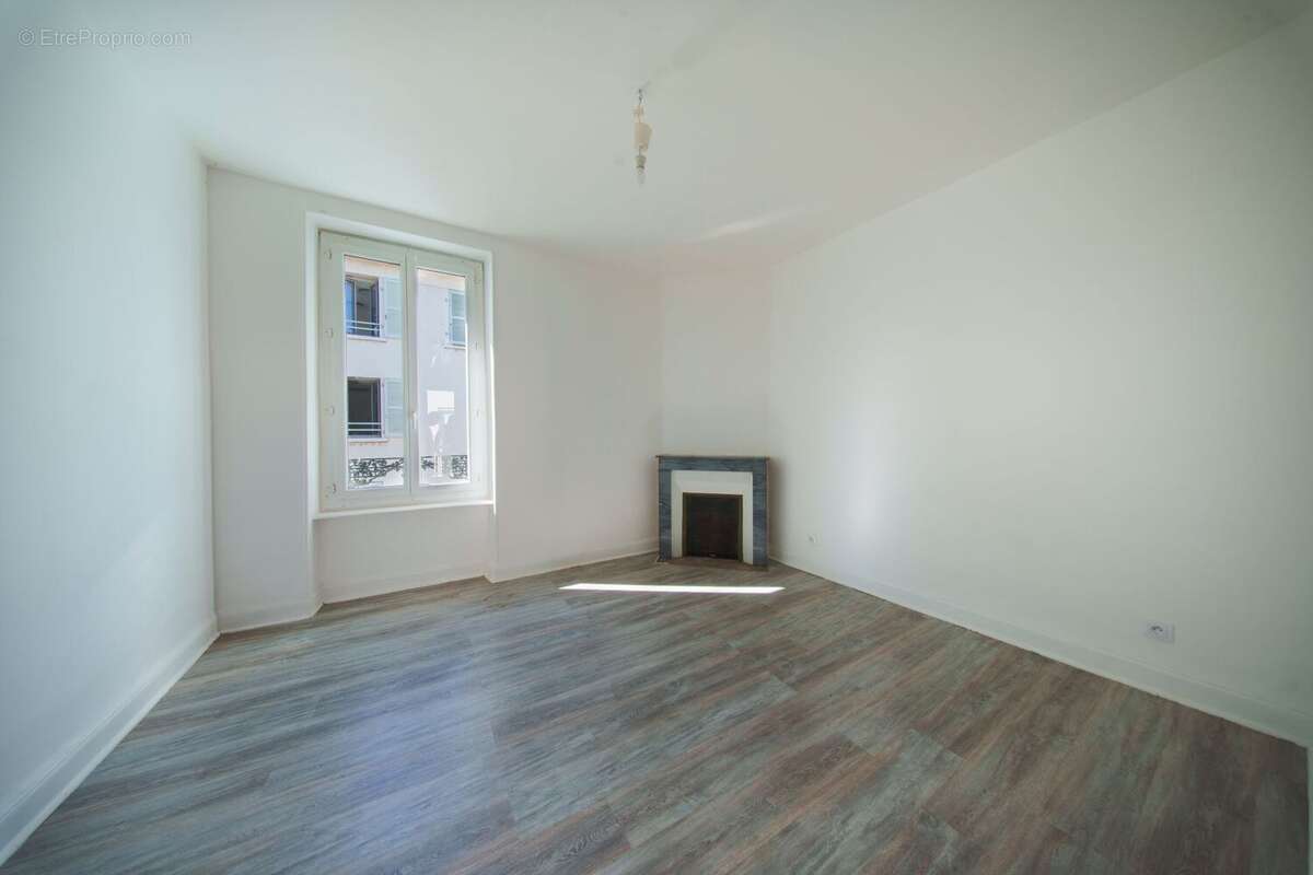 Maison à BRASSAC-LES-MINES