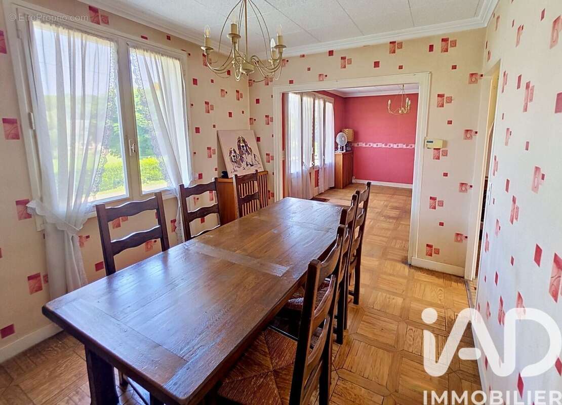 Maison 64 m² à Saint-Paterne-Racan  - photo 5