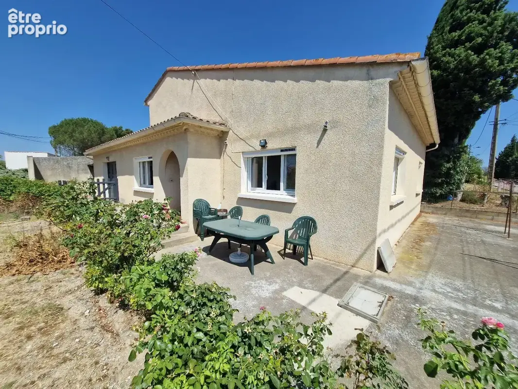 Pavillon 4 faces de plain pied de type 4 avec jardin et garage. - photo 8