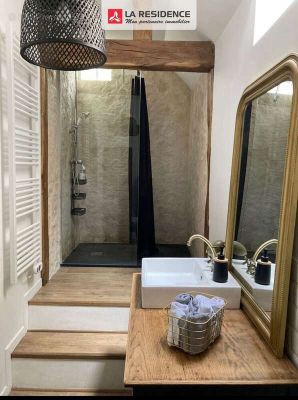 Maison à BONNIERES-SUR-SEINE