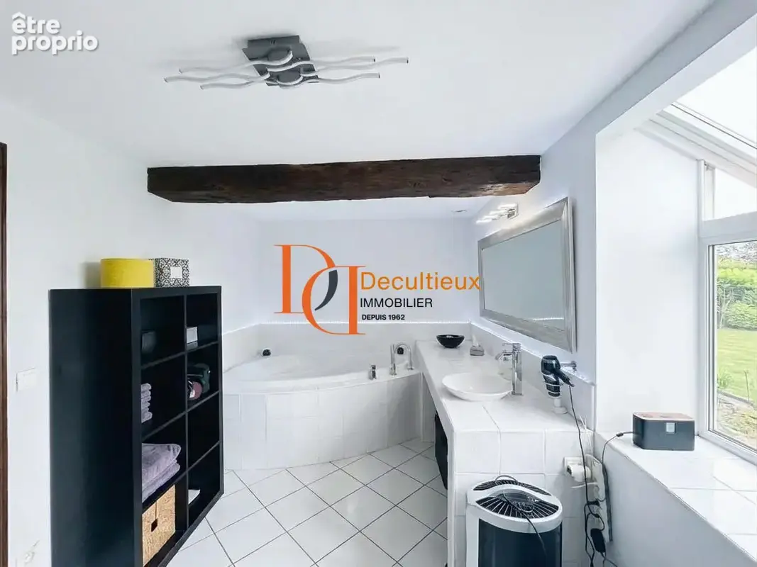 Maison 5 pièces 141 m² à vendre à Montanay (69250) - photo 7