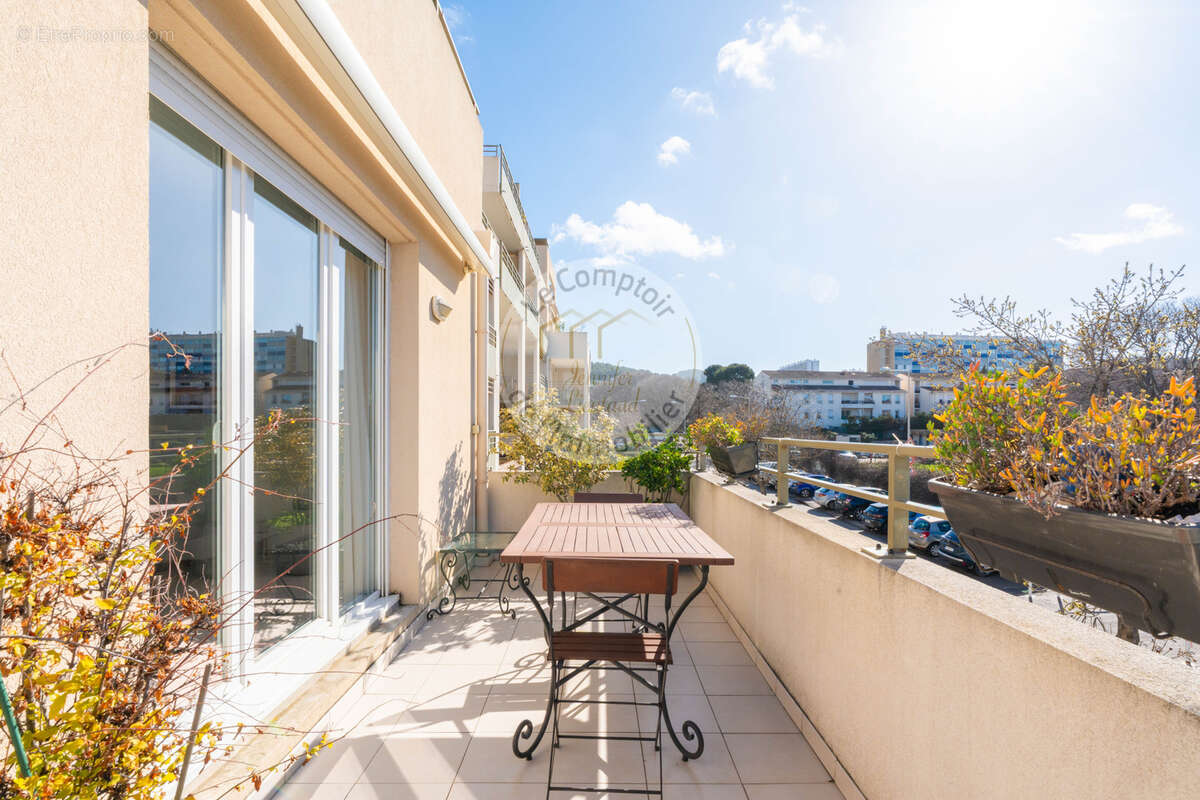 Appartement à MARSEILLE-9E
