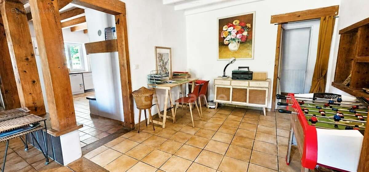 Dpt landes (40), à vendre à samadet, maison t5 162 m² avec garages, dépendances et terrain arboré de 2 482 m² - photo 4