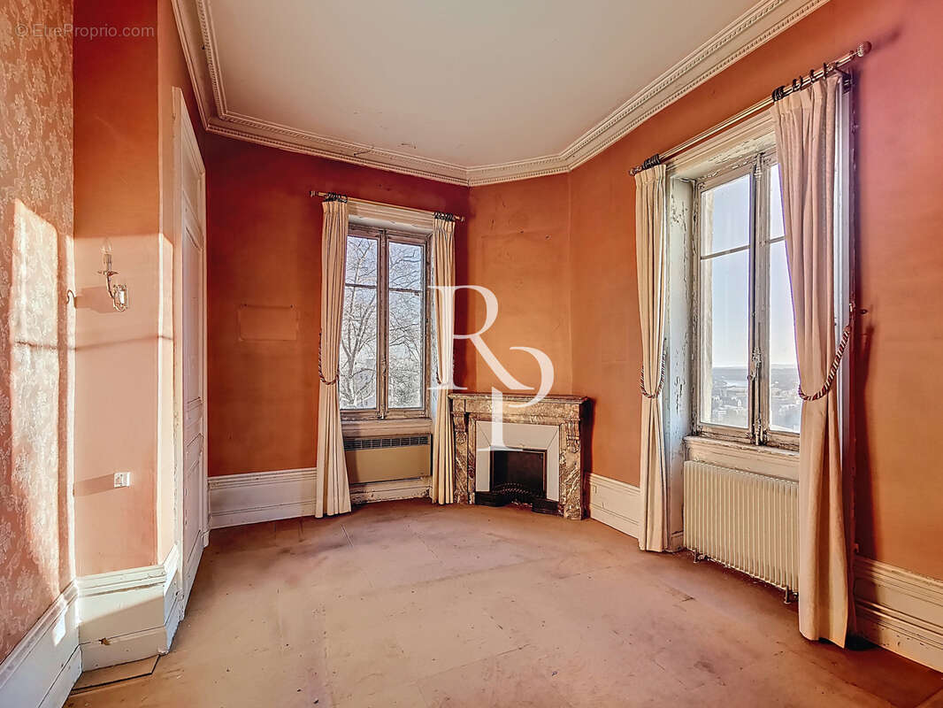 Appartement à LYON-5E