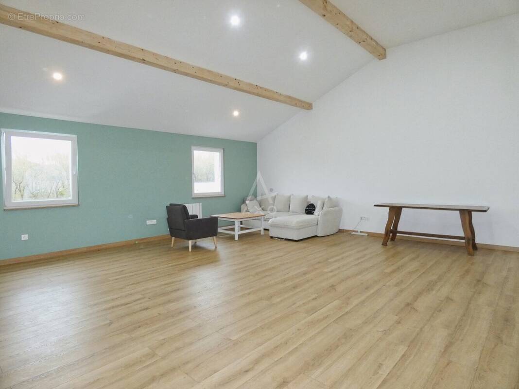 Commerce à PLESNOIS