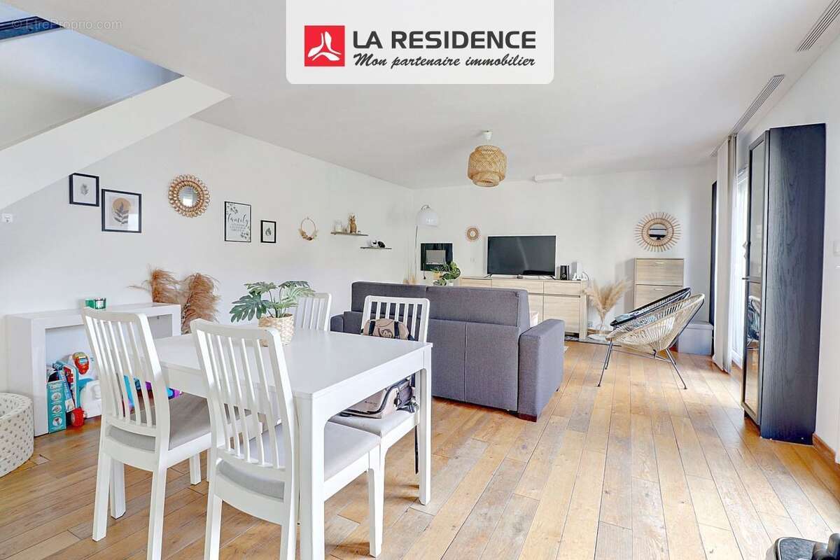 Maison à JOUY-LE-MOUTIER