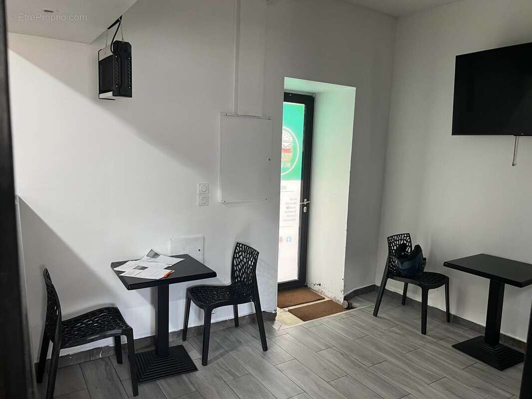 Photo 4 - Commerce à VERTOU