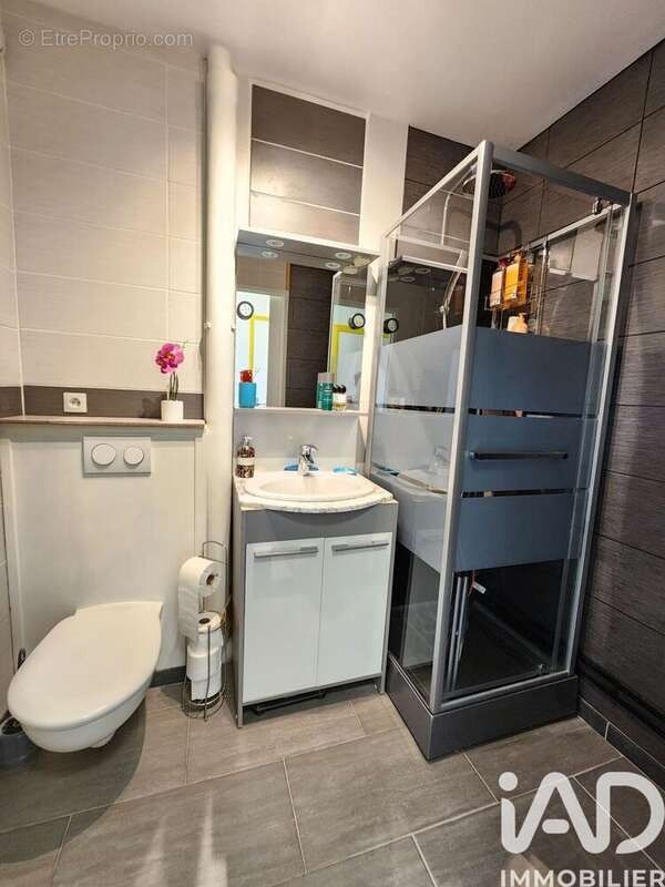 Appartement 26 m² à La Chapelle-Saint-Luc  - photo 7