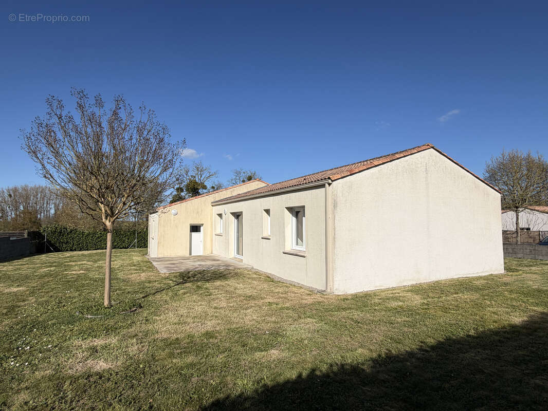 Maison à AIZENAY