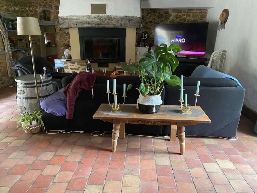 Maison à NUILLE-SUR-VICOIN