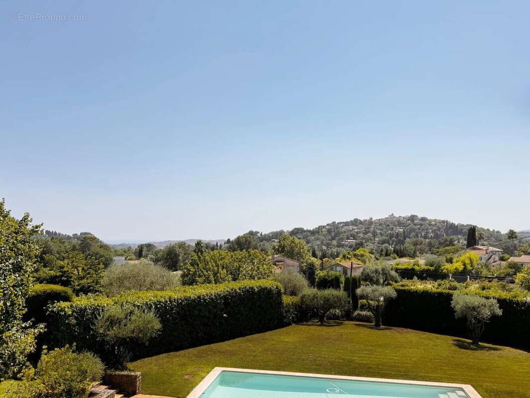 Maison à MOUGINS