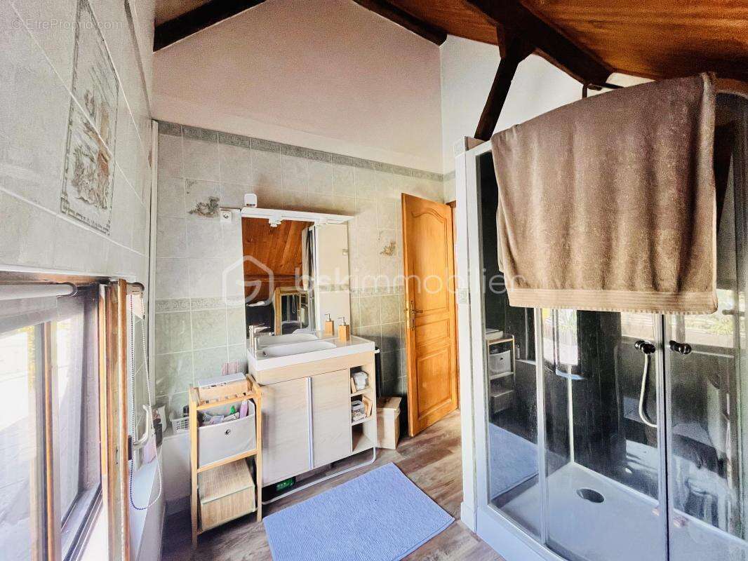 Maison à SAINT-ROMAIN-DE-COLBOSC