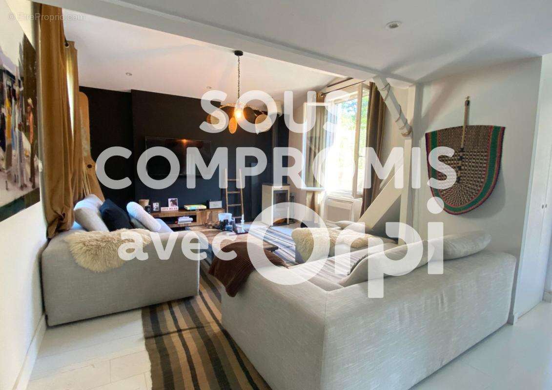 Maison à SATHONAY-VILLAGE