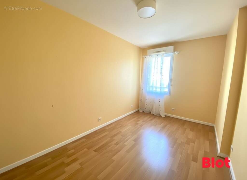 Appartement à SAINT-MEEN-LE-GRAND