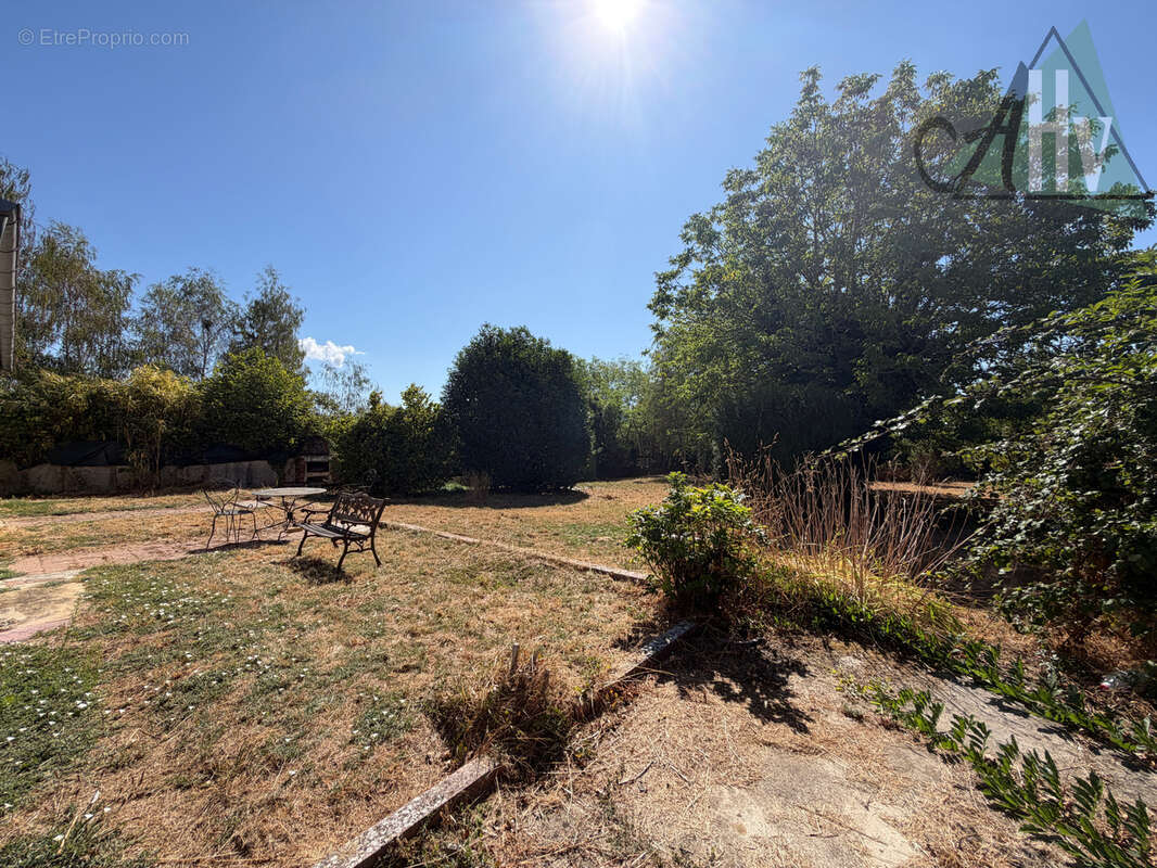 Maison fonctionnelle de plain-pied - 193 m2 - 7 pièces - Secteur Sourdun - photo 3