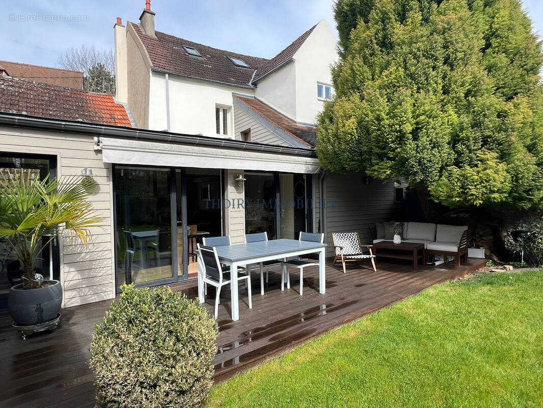 Maison à MONTFORT-L'AMAURY