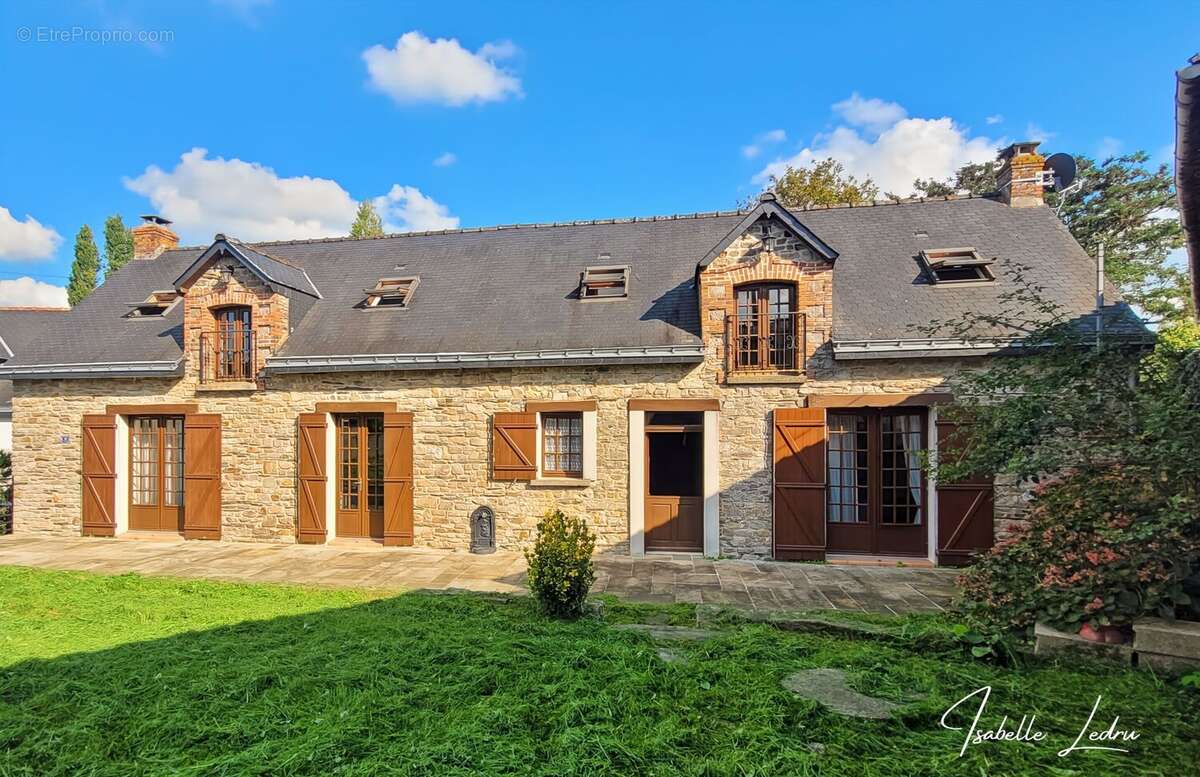 Maison à SION-LES-MINES