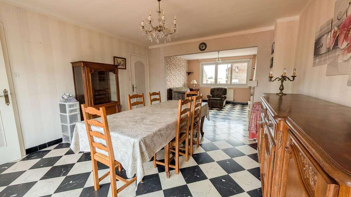 Maison à AVESNES-LE-SEC