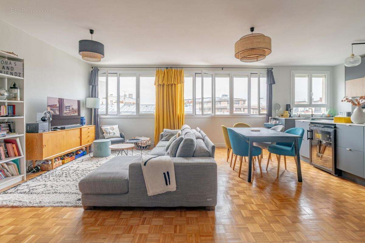 Appartement à PARIS-15E