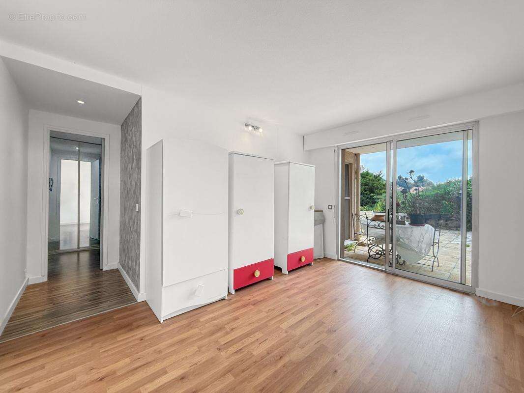 Appartement à VENCE