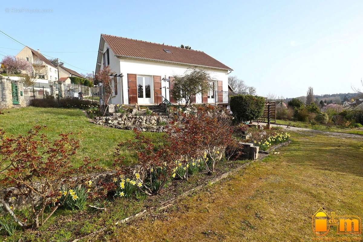 Maison à ETAMPES