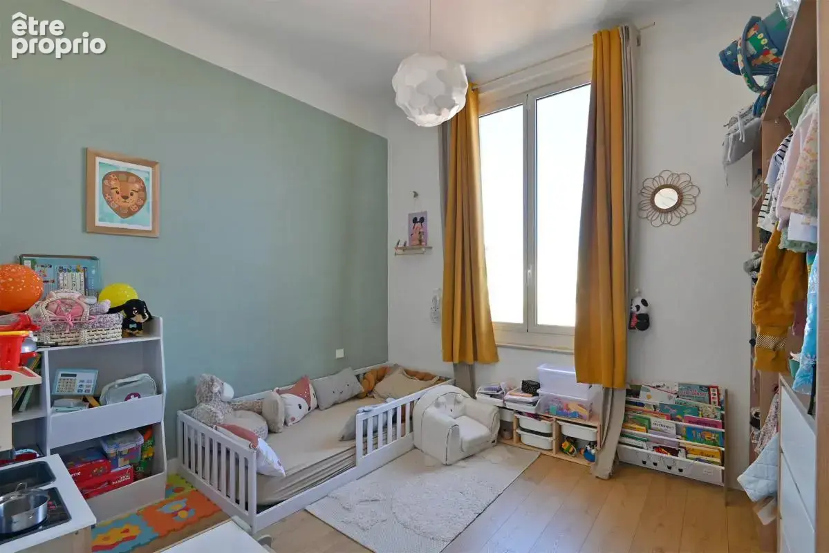 Appartement de 4 pièces de 97 m² à Nîmes - photo 9