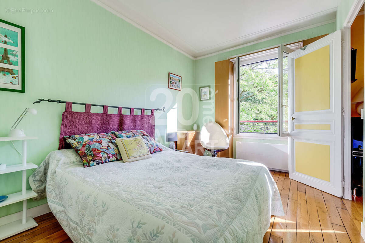 Appartement à PARIS-20E