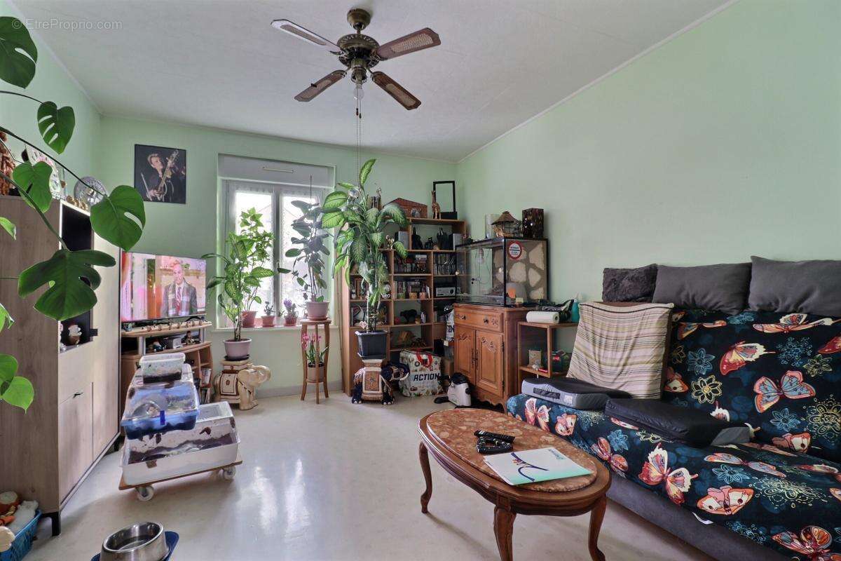 Maison à THAON-LES-VOSGES