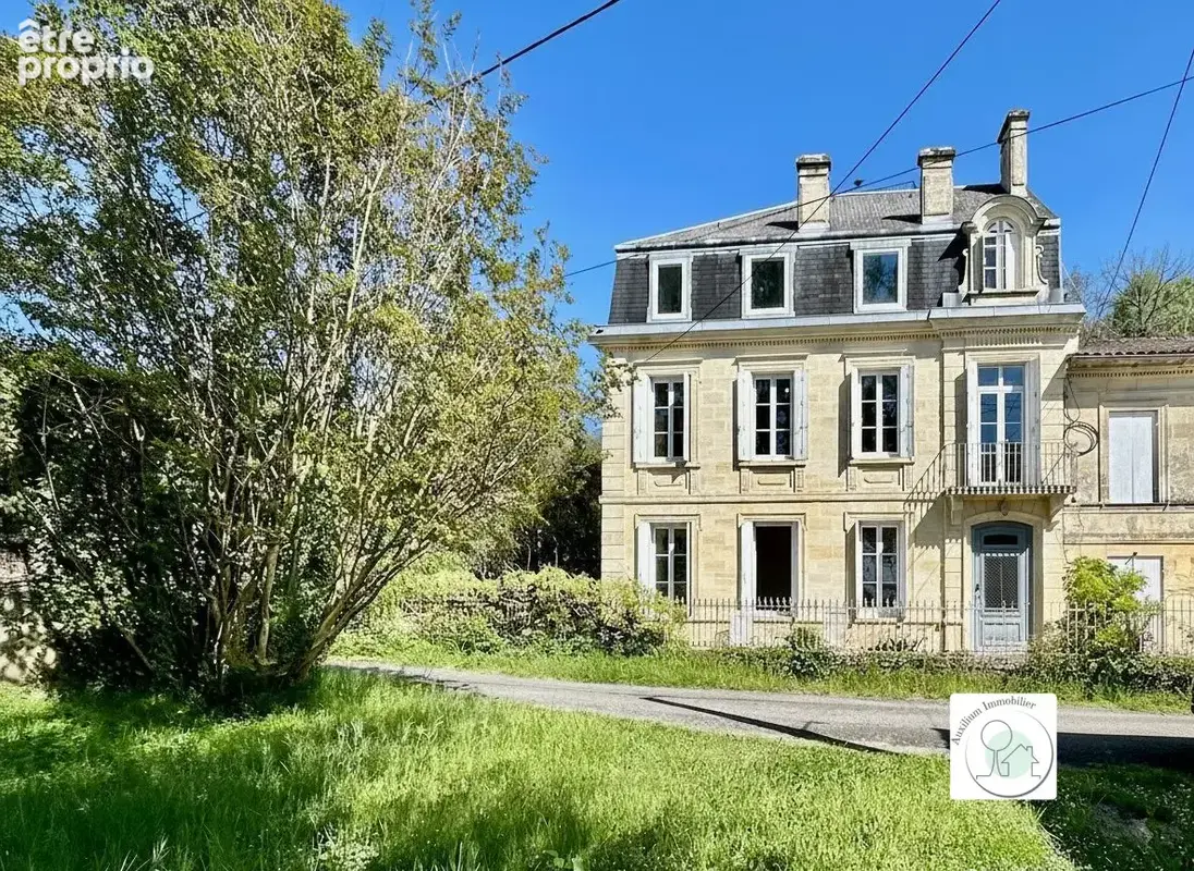 Maison 218 m² à Gauriac  - photo 1
