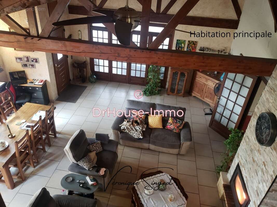 Maison à PUY-DE-SERRE