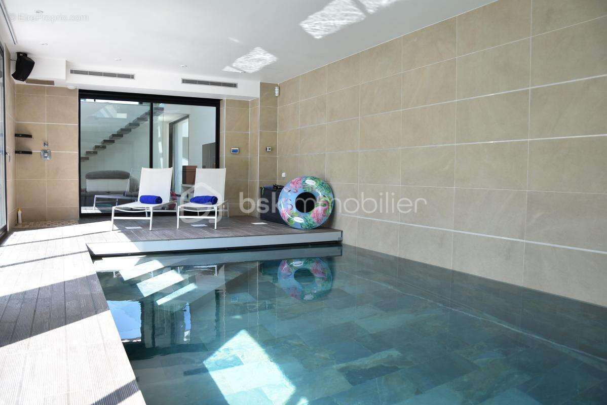 Maison à VILLEVAUDE