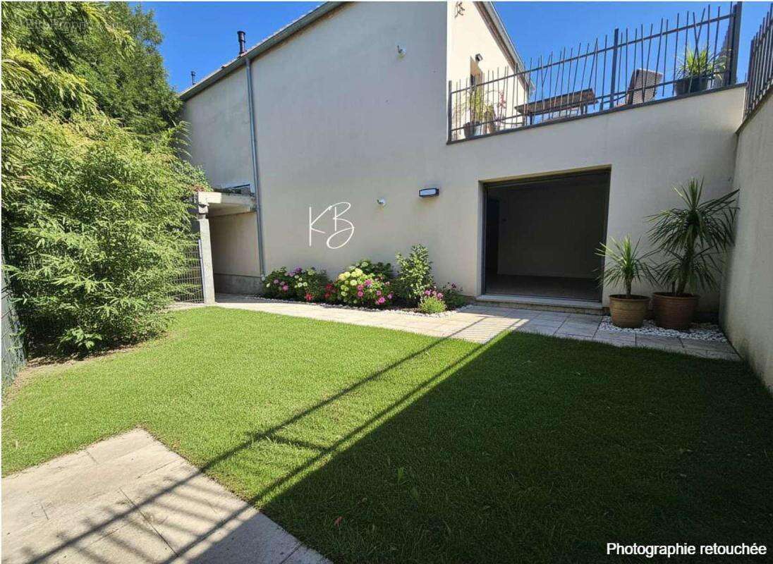 Appartement à EPERNON