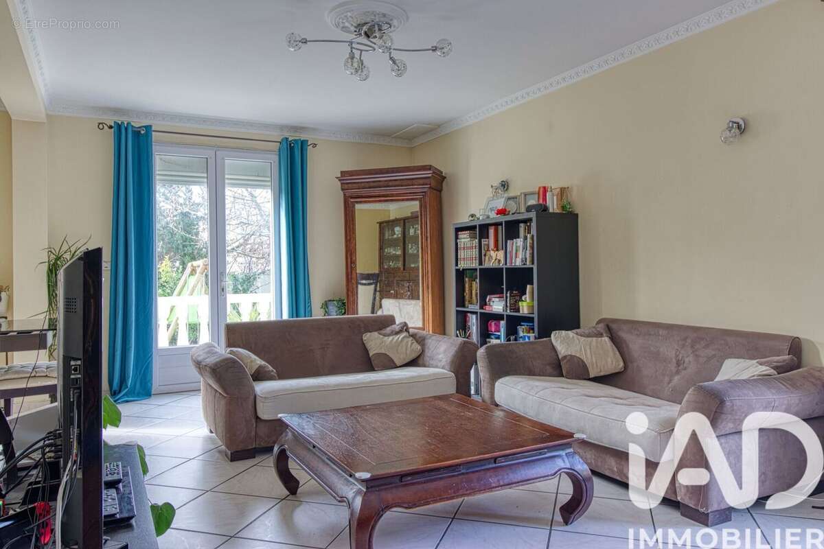 Photo 3 - Maison à MONTIGNY-LES-CORMEILLES