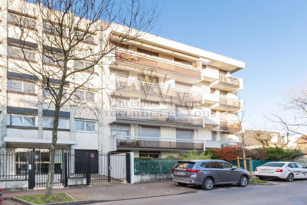 Appartement à SAINT-MAUR-DES-FOSSES