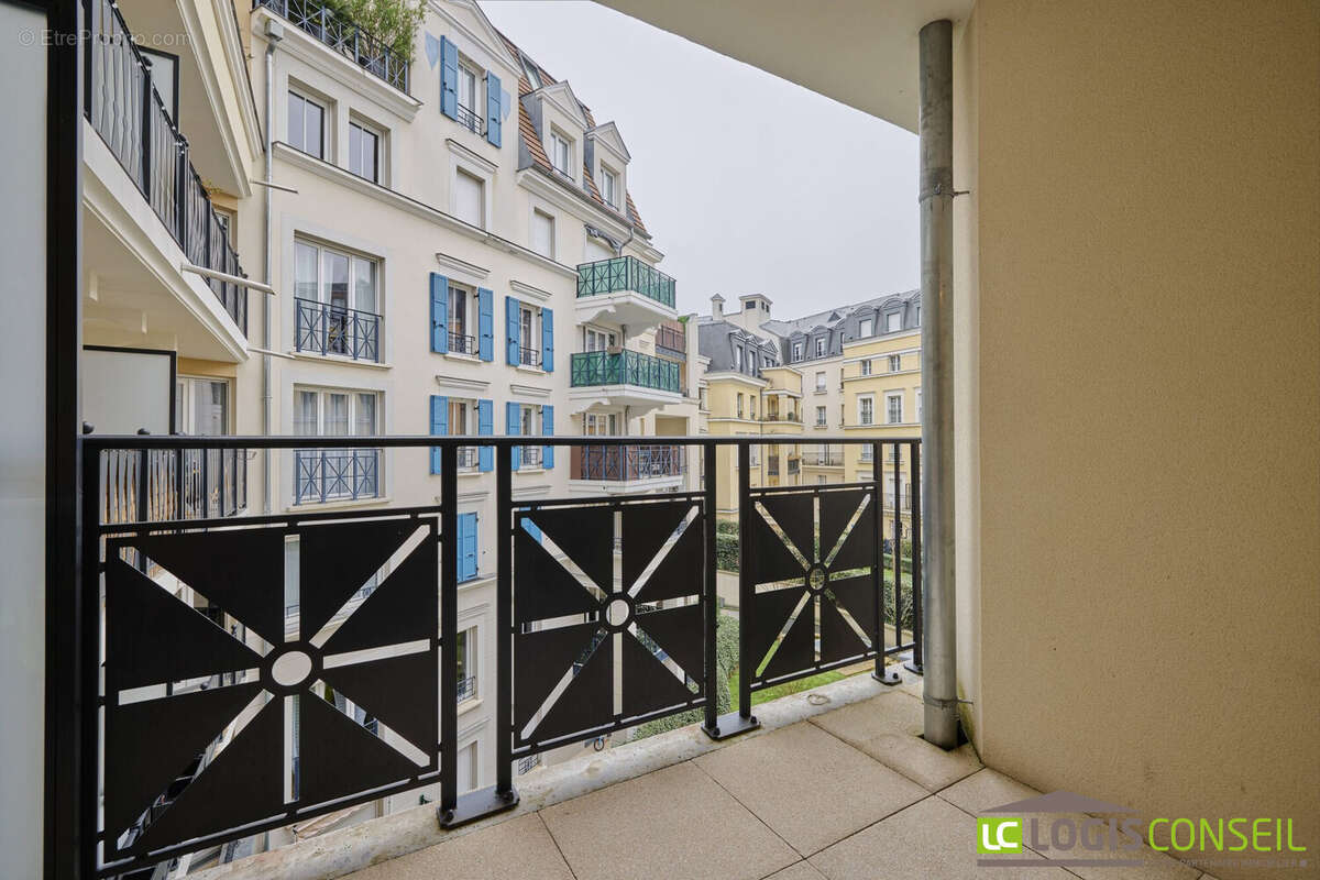 Appartement à LE PLESSIS-ROBINSON