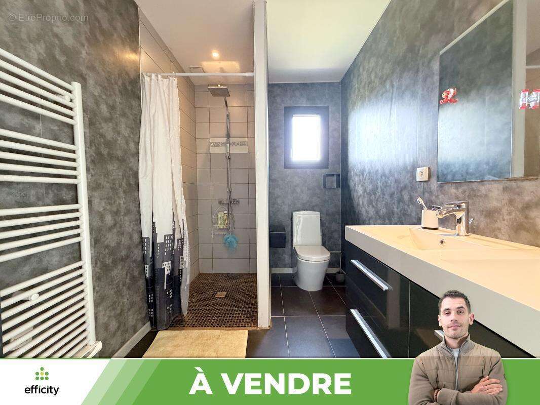 Maison 230 m² à Montamise  - photo 18
