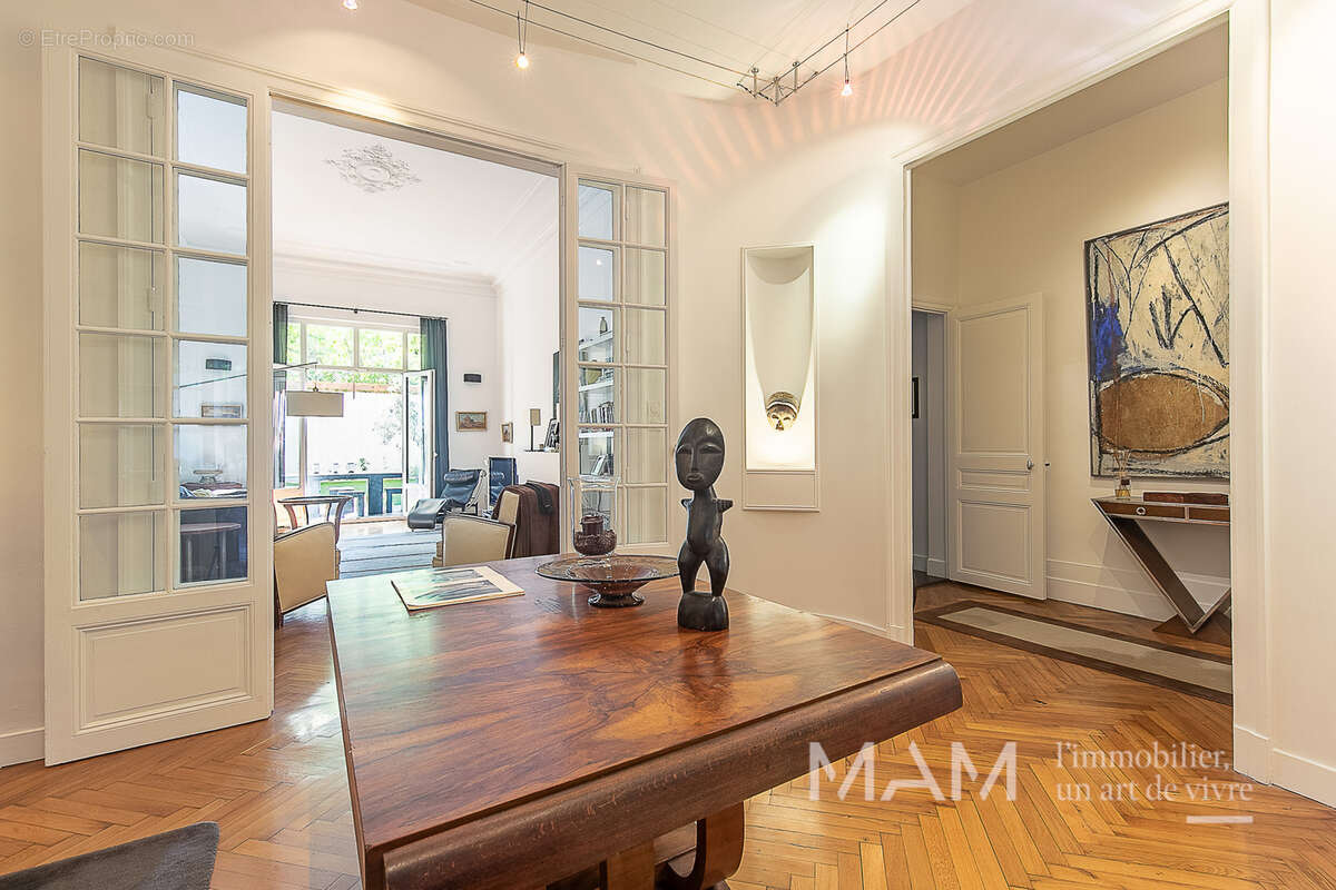 Appartement à MARSEILLE-8E