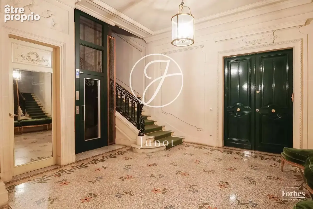 Paris 16e - ALMA-MARCEAU - Appartement - 5 pièces - 142,03m² Carrez - 3 chambres - Vues exceptionnelles - Appartement de service - photo 20