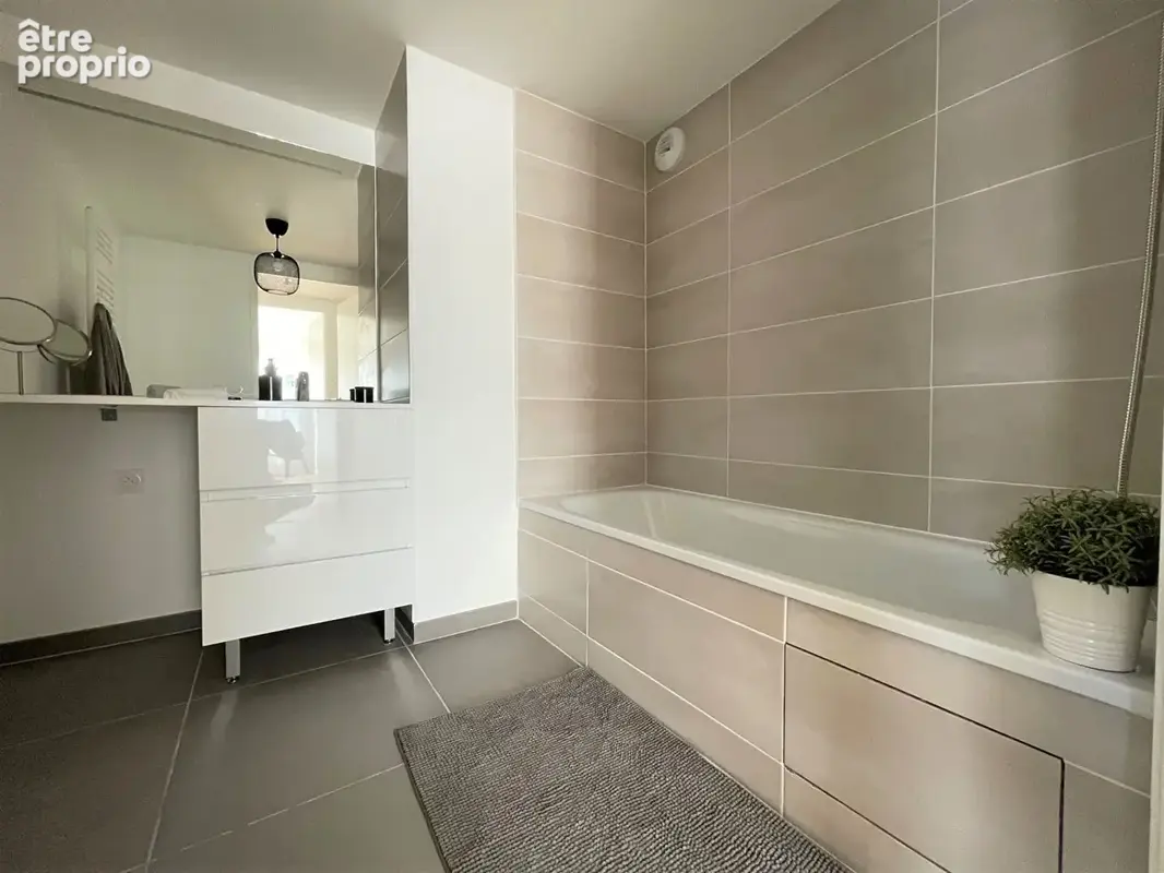 Appartement 4 pièces 85m² + Loggia + Terrasse en rooftop de 59m² + 2 Parkings sous-sol ! TOULOUSE - photo 5