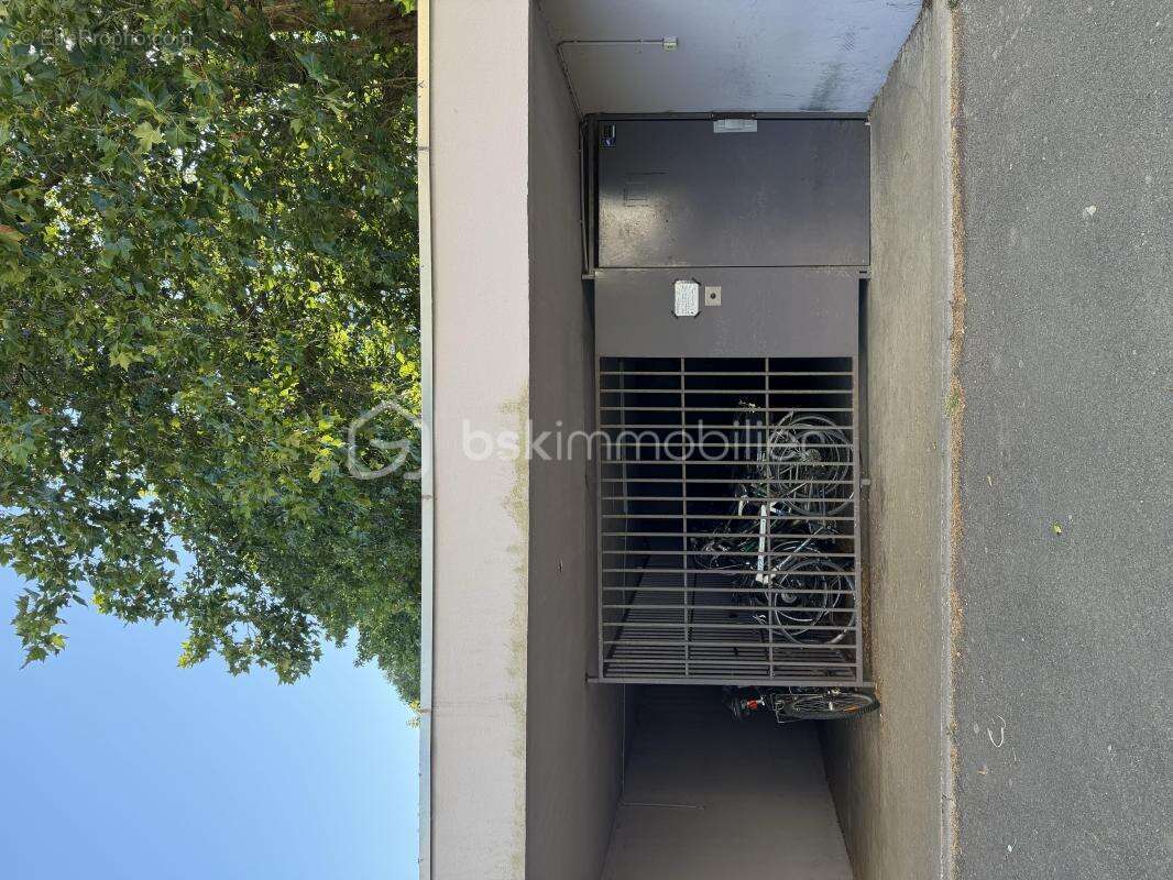 Proche des universités de Beaulieu et des lycées - Studio de 21 m² avec parking en sous-sol inclus - photo 7