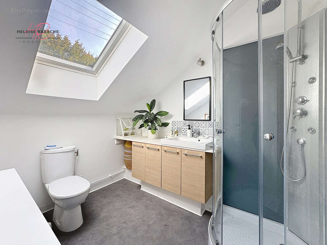 Maison à AUFFREVILLE-BRASSEUIL