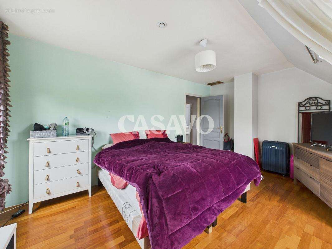 Maison à SARTROUVILLE