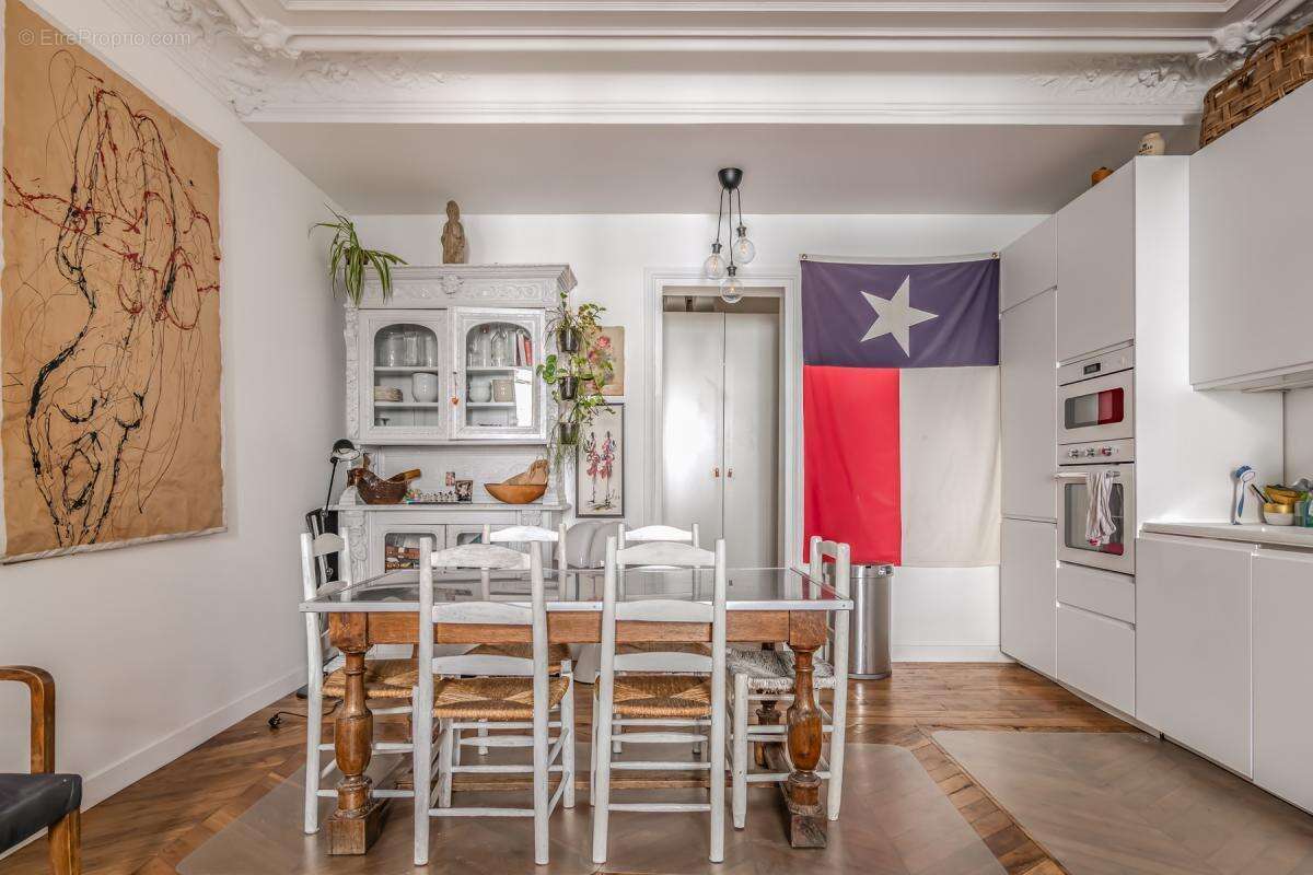 Appartement à PARIS-9E