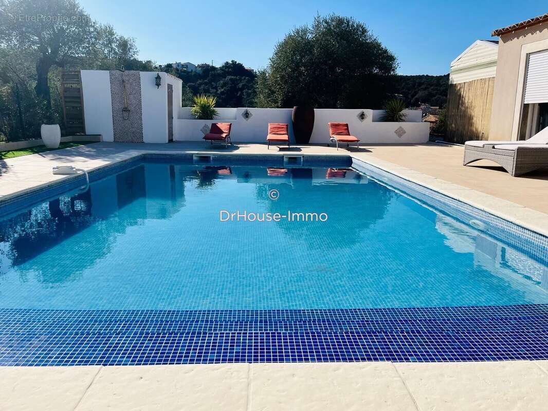 Maison 250 m² à Vives  - photo 7