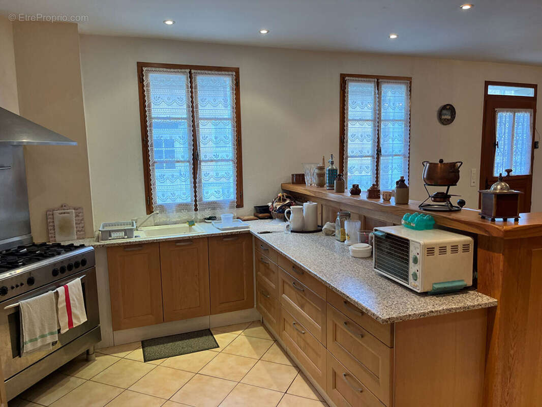 Maison à COULANGES-LA-VINEUSE